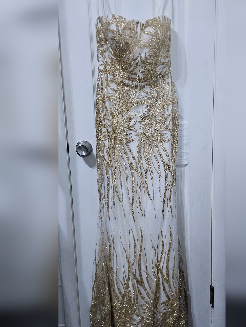 Mignon White Dress with Gold Sequin Prom Party Size 0
